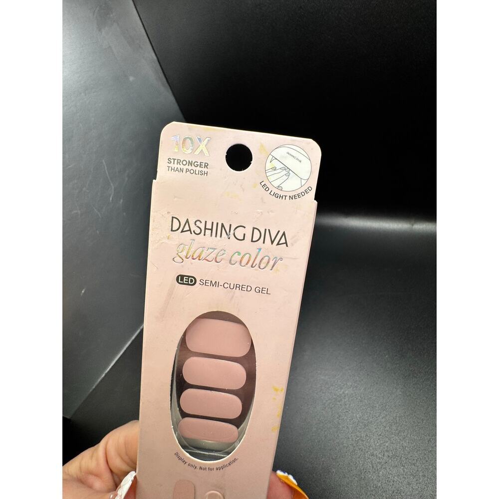 5/$25 NWT Dashing Diva Glaze Color LED Semi-cured Gel Strips - Picture 4 of 7